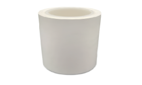 Polyvalence et applications des matériaux PET auto-adhésifs